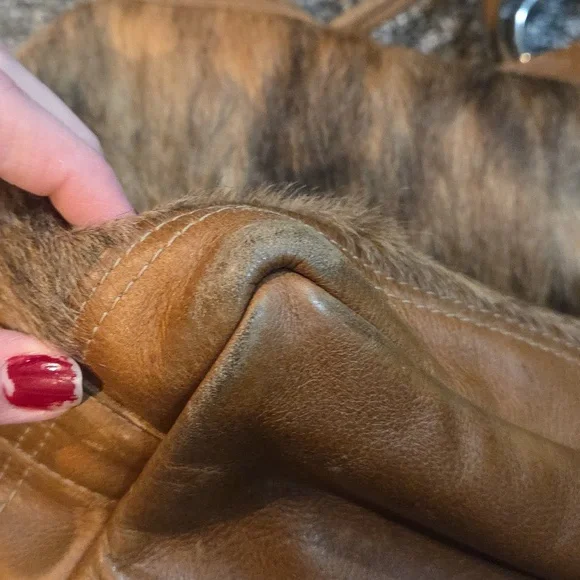 Holy Cow Couture Bucket Cross Body - Picture 5 of 8